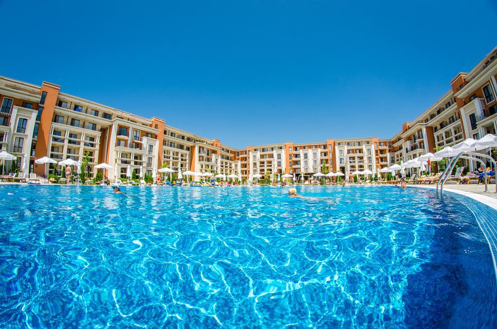 Prestige Mer D'Azur Pantai Sunny Bagian luar foto