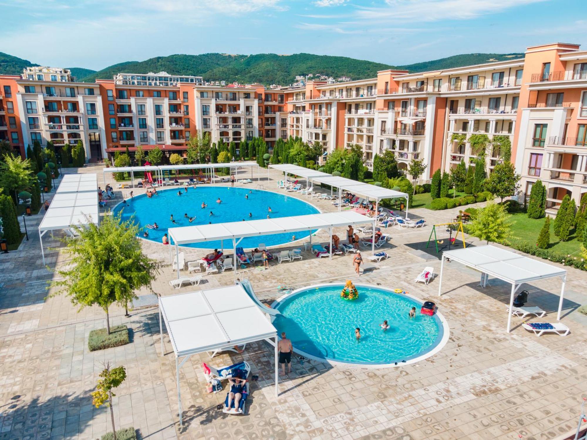 Prestige Mer D'Azur Pantai Sunny Bagian luar foto