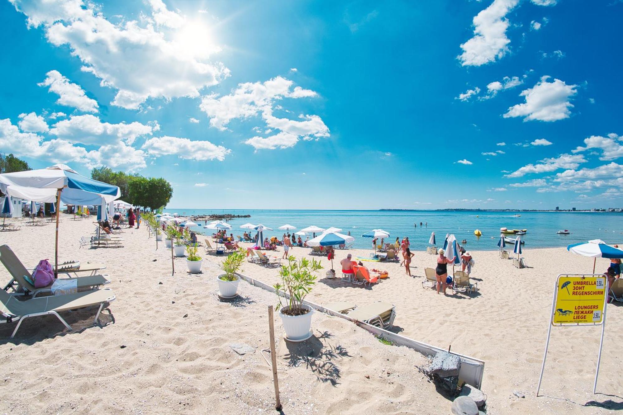 Prestige Mer D'Azur Pantai Sunny Bagian luar foto