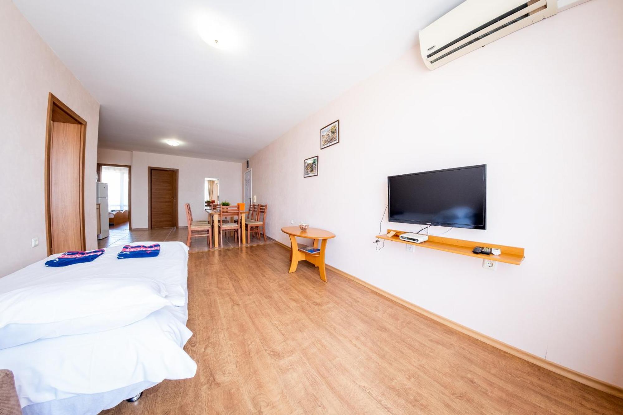 Prestige Mer D'Azur Pantai Sunny Bagian luar foto